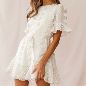 Selfie Leslie Pom Pom Swiss Dot mini dress Beige Cream Nude flutter sleeve Large